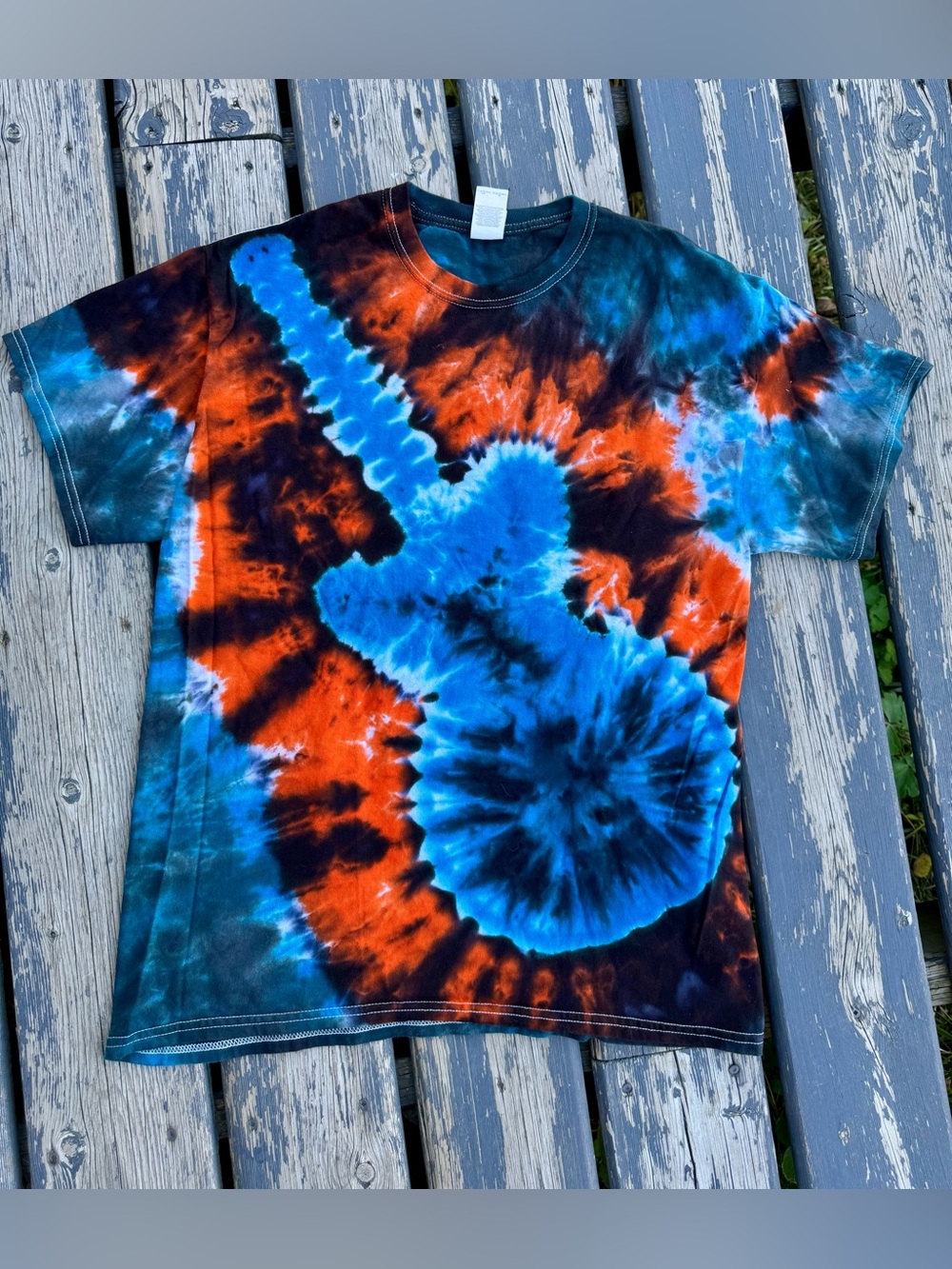 Gildan Tie-Dye Guitar Graphic Tee in Blue & Orange